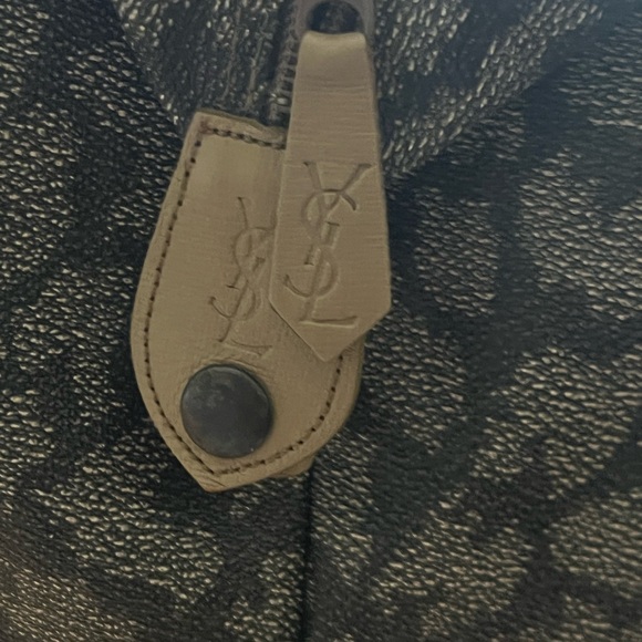 3piece Giraffe Print YSL Weekend Bag & Cross body๐ - Picture 14 of 16